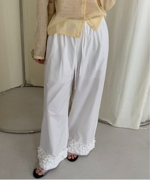 裾フリル付きイージーワイドパンツ