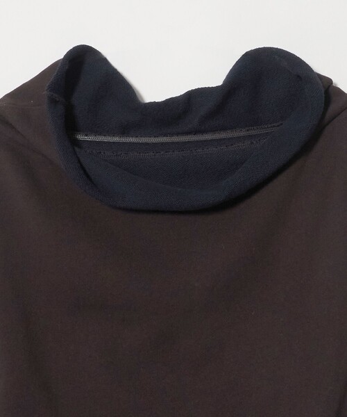 ATTISESSION(アティセッション)の「<ATTISESSION>コットン ウラケ オフショルダー スウェットトップス(Tシャツ/カットソー・レディース・ライトグレー/ダークブラウン・FREE)」の12枚目の写真