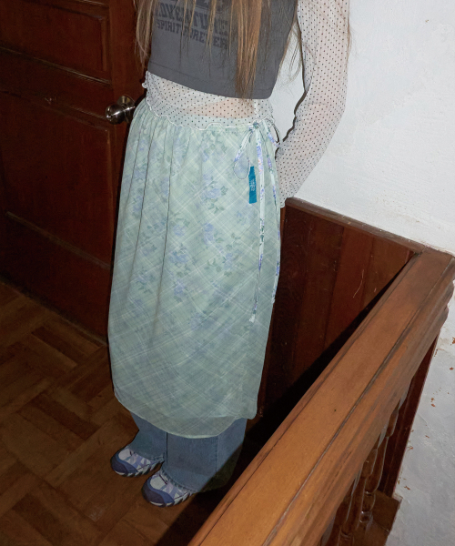 MAISON CREME（メゾンクレム）の「Floral check layered skirt_ Apple Mint（スカート・レディース・その他・FREE）」の5枚目の写真