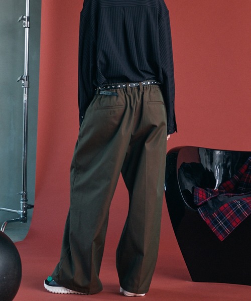 MAISON SPECIAL（メゾンスペシャル）の「《UNISEX》120/2/2 Suvin Cotton Gabardine Prime-Wide Two-Tuck Pantsパンツ/スビンコットンギャバジンプライムワイドツータックパンツ【MAISON SPECIAL/メゾンスペシャル】■セットアップ対応■（スラックス・メンズ・ブルー/チャコールグレー/ブラック/カーキ・2/1/0）」の12枚目の写真