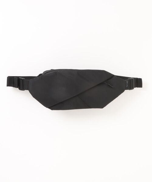 NoiR/ノアール(ノアール)の「撥水加工ナイロン 2層構造 ボディバッグ N23004 Flask shoulder(ボディバッグ/ウエストポーチ・メンズ・ブラック系その他/ブラック・FREE)」の1枚目の写真