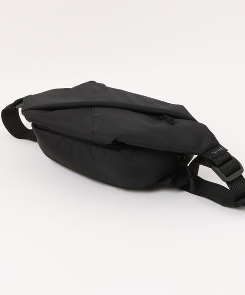 NoiR/ノアール(ノアール)の「撥水加工ナイロン 2層構造 ボディバッグ N23004 Flask shoulder(ボディバッグ/ウエストポーチ・メンズ・ブラック系その他/ブラック・FREE)」の6枚目の写真