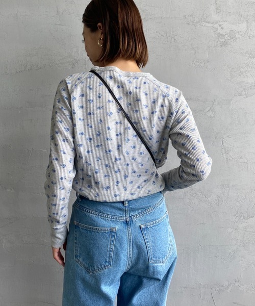 JEMORGAN（ジェーイーモーガン）の「[JEMORGAN/ジェーイーモーガン] 花柄 ワッフルラグランスリーブロンT(ブルー)（Tシャツ/カットソー・レディース・ナチュラル・F）」の5枚目の写真