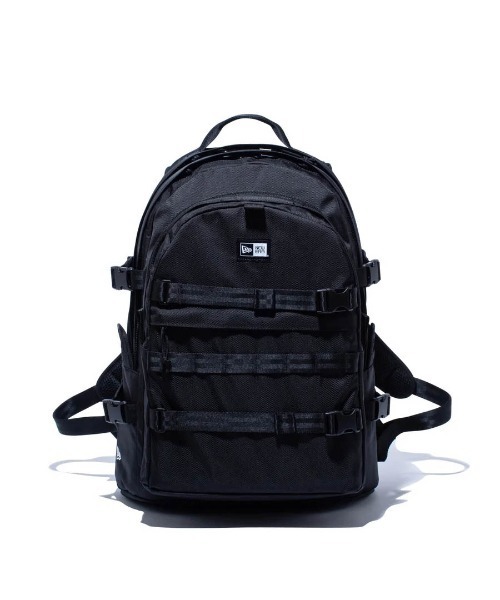 NEW ERA（ニューエラ）の「【NEW ERA】キャリアパック 35L / ブラック[14521349]（バックパック/リュック・レディース・ブラック・フリー）」の4枚目の写真