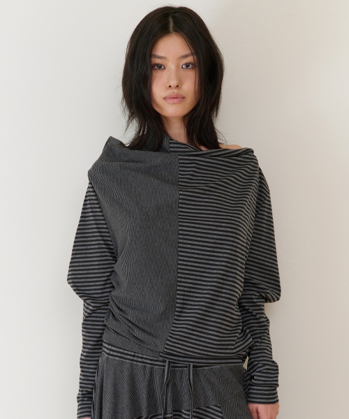 THEVINYLHOUSE(ザバイニルハウス)の「TWISTED DRAPE TOP(W) BLACK(Tシャツ/カットソー・レディース・その他・SMALL/MEDIUM)」の1枚目の写真