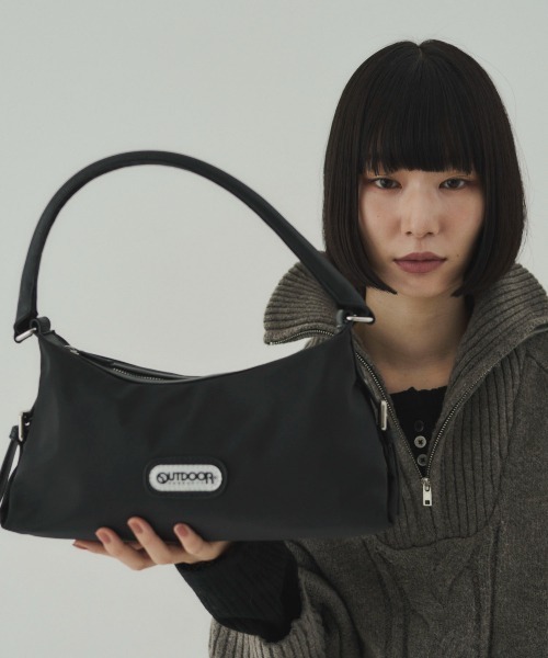 OUTDOOR PRODUCTS（アウトドアプロダクツ）の「【WEB限定】OUTDOOR PRODUCTS ｜SOYEN EXCLUSIVE　別注　ワンハンドル ショルダーバッグ（ハンドバッグ・レディース・ブラウン/ブラック/ボルドー・F）」の9枚目の写真