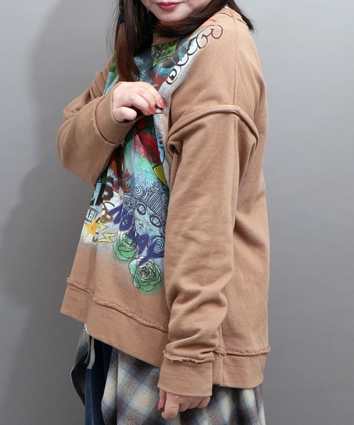 ScoLar（スカラー）の「163651：スプレーアート柄 袖取り外し2WAYプルオーバー（Tシャツ/カットソー・レディース・オートミール/ブラウン/ブラック・M）」の5枚目の写真