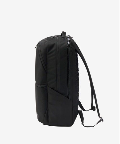 THE NORTH FACE(ザノースフェイス)の「【THE NORTH FACE/ザ ノースフェイス】Shuttle Daypack(バックパック/リュック・メンズ・ブラック・FREE)」の7枚目の写真