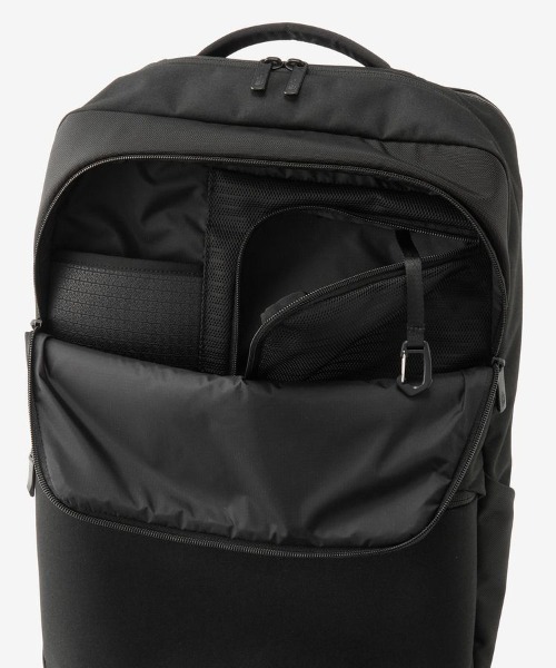 THE NORTH FACE(ザノースフェイス)の「【THE NORTH FACE/ザ ノースフェイス】Shuttle Daypack(バックパック/リュック・メンズ・ブラック・FREE)」の13枚目の写真