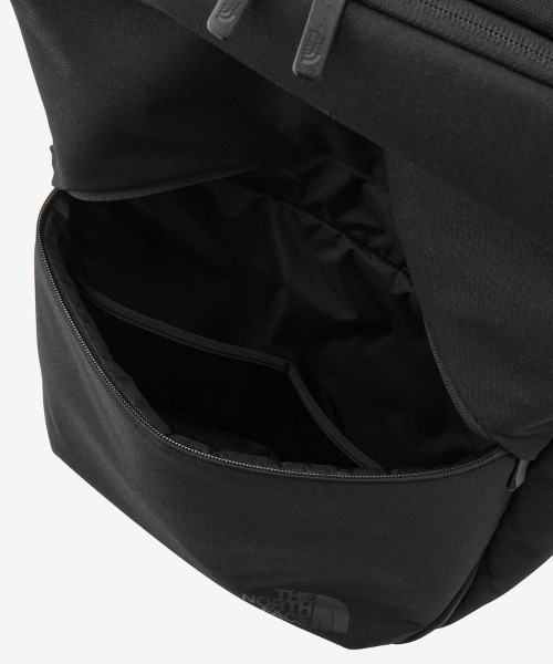 THE NORTH FACE(ザノースフェイス)の「【THE NORTH FACE/ザ ノースフェイス】Shuttle Daypack(バックパック/リュック・メンズ・ブラック・FREE)」の14枚目の写真