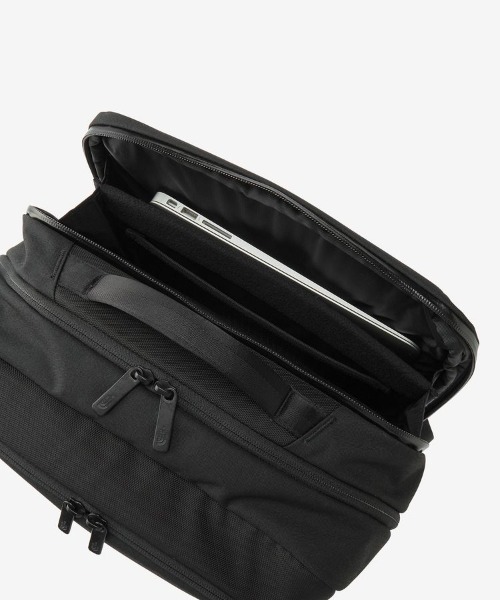 THE NORTH FACE(ザノースフェイス)の「【THE NORTH FACE/ザ ノースフェイス】Shuttle Daypack(バックパック/リュック・メンズ・ブラック・FREE)」の15枚目の写真