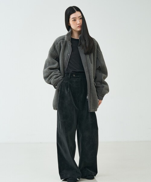 NOMINE（ノミネ）の「異素材コンビ ボアブルゾン｜ドロストオーバーシルエット（ブルゾン・レディース・チャコールグレー/グレイッシュベージュ/ブラウン/ブラック・フリー）」の14枚目の写真