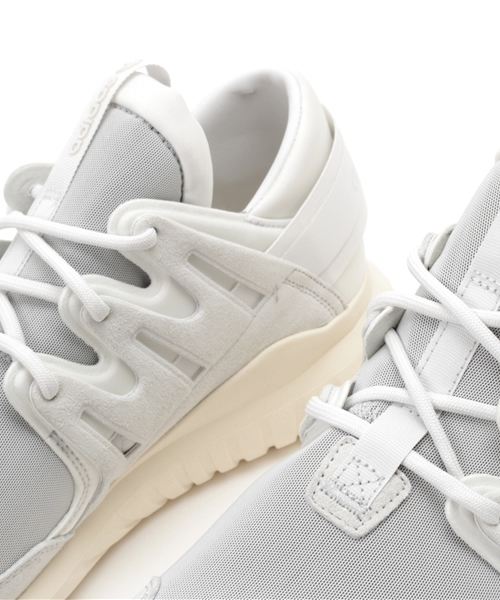 adidas（アディダス）の「adidas Originals（アディダス　オリジナルス）TUBULARNOVA（スニーカー・メンズ・ホワイト/ブラック・28cm/27cm/26cm/26.5cm/27.5cm/28.5cm/25.5cm/30cm/29cm）」の9枚目の写真