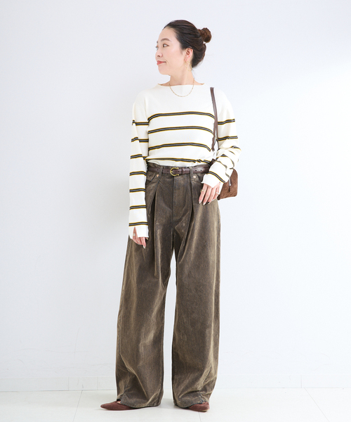 B.C STOCK(ベーセーストック)の「ウォッシャブル / DU JOUR / デュ ジュール TUCK BARREL JEAN(デニムパンツ・レディース・ブラウン/ネイビー/ブルー・36/38)」の4枚目の写真