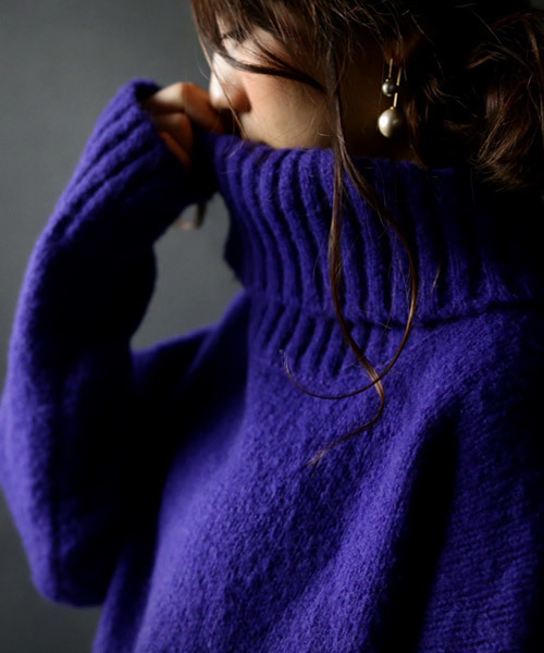 antiqua（アンティカ）の「ブークレータートルニット（ニット/セーター・レディース・ブラック/オリーブ/ベージュ/ブルー/杢グレー・M）」の8枚目の写真