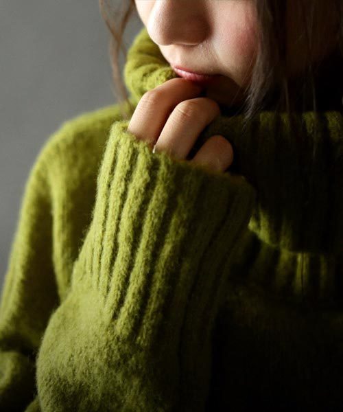 antiqua（アンティカ）の「ブークレータートルニット（ニット/セーター・レディース・ブラック/オリーブ/ベージュ/ブルー/杢グレー・M）」の10枚目の写真