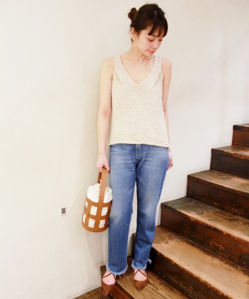plage（プラージュ）の「綿麻テープヤーン キャミソール◆（ニット/セーター・レディース・ネイビー/イエロー/ナチュラル・FREE）」の17枚目の写真