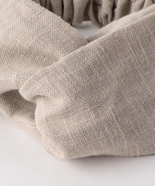 green label relaxing（グリーンレーベルリラクシング）の「CB LIツイストターバン ◆（ヘアバンド・レディース・ベージュ/ネイビー・FREE）」の5枚目の写真