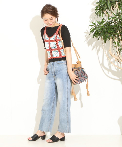 natural couture(ナチュラルクチュール)の「スクエアクロシェビスチェ(ニット/セーター・レディース・グリーン系その他/ブルー系その他/オレンジ系その他・FREE)」の3枚目の写真