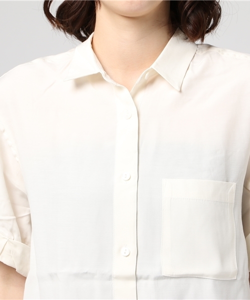 MOUSSY（マウジー）の「SIMPLE OVER SH（シャツ/ブラウス・レディース・イエロー/ネイビー/ライトピンク/オフホワイト・FREE）」の10枚目の写真