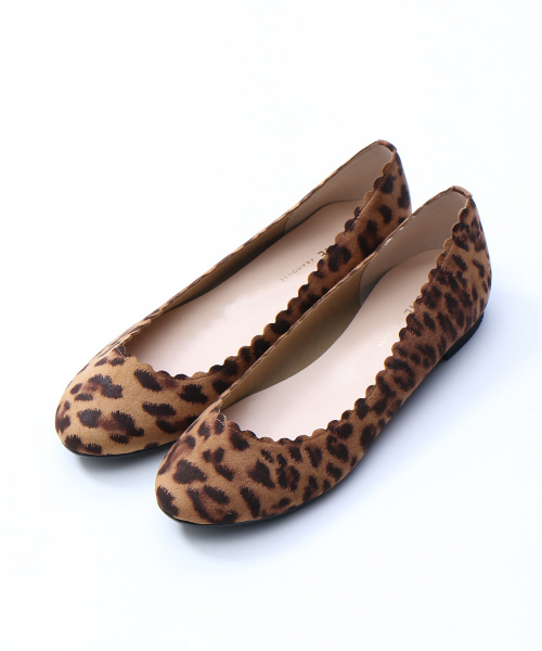 PICHE ABAHOUSE（ピシェ アバハウス）の「【WEB限定】コンフォートフラワーカットパンプス（パンプス・レディース・ネイビー/ブラック/ピンク/レオパード・39/36/37/35/38）」の4枚目の写真
