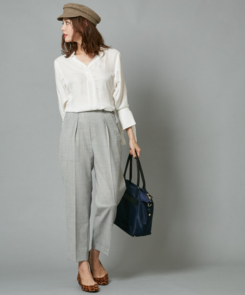 PICHE ABAHOUSE（ピシェ アバハウス）の「【WEB限定】コンフォートフラワーカットパンプス（パンプス・レディース・ネイビー/ブラック/ピンク/レオパード・39/36/37/35/38）」の14枚目の写真