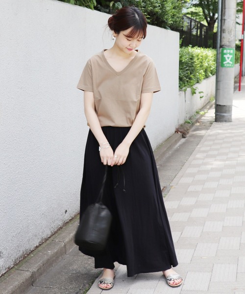 JOURNAL STANDARD（ジャーナルスタンダード）の「《WEB限定》JS+eピマジャージーギャザーマキシスカート◆（スカート・レディース・ブラック/ブラウン/カーキ・FREE）」の4枚目の写真