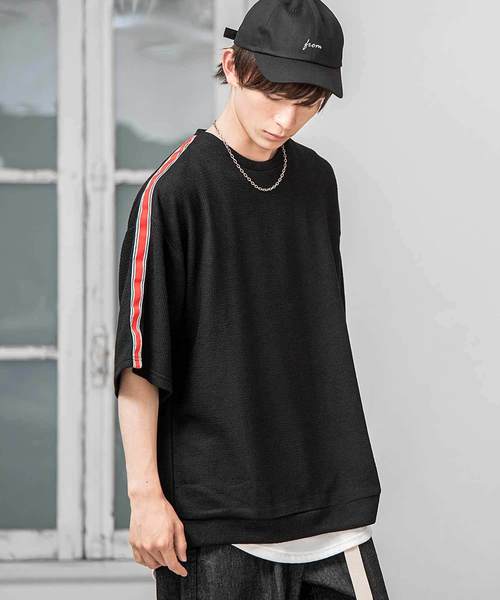 MinoriTY(マイノリティ)の「ビッグシルエット Tシャツ ワッフル素材 5分袖オーバーサイズT(Tシャツ/カットソー・メンズ・ホワイト/ホワイト×イエロー/ミント/グレー系その他/ピンク/ブルー/ブラック系その他2/ホワイト系その他/ブラック×レッド/グレー/ワイン/パープル/ブラック/ライトグリーン/テラコッタ/ブラック系その他/ホワイト系その他2・M/L)」の7枚目の写真