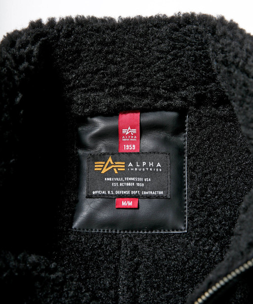 Alpha Industries（アルファインダストリーズ）の「ALPHA INDUSTRIES