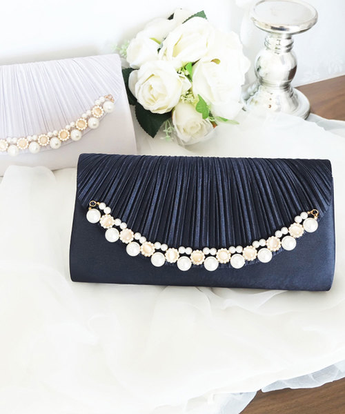 DRESS STAR(ドレス スター)の「パールビジューラディアルサテンプリーツクラッチバッグ(クラッチバッグ・レディース・ネイビー/シルバー/ワインレッド/ナチュラル・フリー)」の10枚目の写真