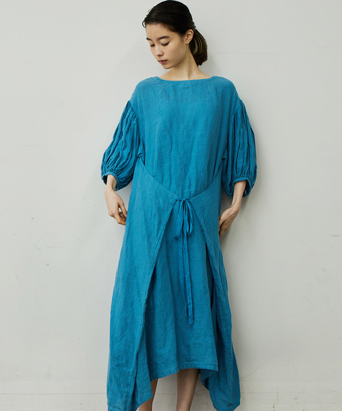 IKKUNA（イクナ）の「winding one-piece／ウィンディングワンピース（ワンピース・レディース・キナリ/チャコールグレー/ターコイズブルー/ホワイト・1）」の4枚目の写真