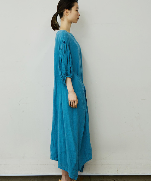 IKKUNA（イクナ）の「winding one-piece／ウィンディングワンピース（ワンピース・レディース・キナリ/チャコールグレー/ターコイズブルー/ホワイト・1）」の11枚目の写真