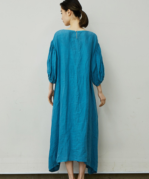 IKKUNA（イクナ）の「winding one-piece／ウィンディングワンピース（ワンピース・レディース・キナリ/チャコールグレー/ターコイズブルー/ホワイト・1）」の12枚目の写真