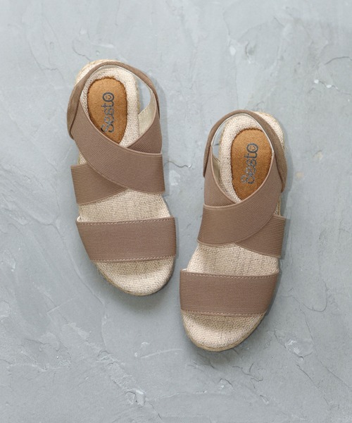 SESTO（セスト）の「【SESTOキッズ】ママとお揃い。ゴムフィットサンダル（サンダル・キッズ・ブラック/パープル/カーキ/マスタード/シルバー/ネイビー/グレー/レッド/グリーン/ピンク/サックスブルー/アイボリー/レッド系その他/ゴールド/モカ/グレー系その他/ラベンダー/ベージュ/ブラウン/ライトグレー/レオパード/チャコール・17.0cm/20.0cm/19.0cm/18.0cm/21.0cm）」の9枚目の写真