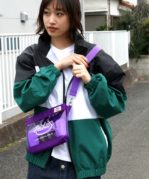 Dickies(ディッキーズ)の「Dickies/ディッキーズ PVC クリアサコッシュ(ショルダーバッグ・レディース・ホワイト/ブラック/パープル/ブラウン・FREE)」の8枚目の写真