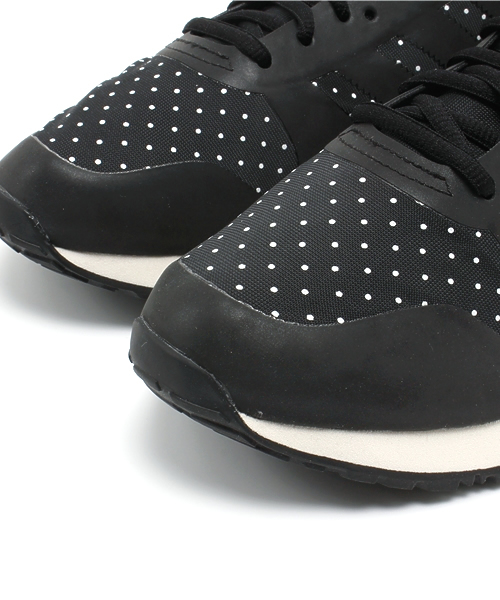 adidas Originals by 84-LAB.（アディダスオリジナルスバイハチヨンラボ）の「アディダス オリジナルス 倉石一樹 adidas Originals CNTR WELD 84-Lab.（スニーカー・メンズ・ブラック・27.5cm/27cm/28cm/28.5cm/26.5cm）」の5枚目の写真