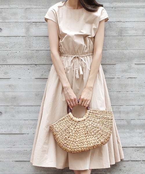 Doula Doula（ドゥーラドゥーラ）の「麻タッチ　ロング ワンピース（ワンピース・レディース・ブラック/グレー/キャメル/アイボリー/ネイビー/カーキ/ホワイト系その他/グレー系その他/ブルーグレー/コーラルピンク/グリーン系その他/ブラック系その他/ブルー系その他/ピンク系その他/イエロー系その他/ホワイト系その他2/グレー系その他2/グレー系その他3・FREE）」の3枚目の写真