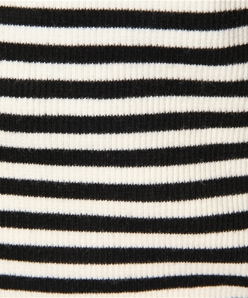 ELFORBR(エルフォーブル)の「リブボーダーハイネックノースリーブトップス(Tシャツ/カットソー・レディース・ブラック/ネイビー・MEDIUM)」の8枚目の写真