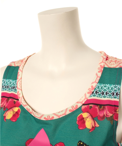 adidas Originals（アディダスオリジナルス）の「アディダス オリジナルス ファーム コラボ FARM BORBOFLOR TANK（タンクトップ・レディース・マルチ・SMALL/MEDIUM）」の6枚目の写真