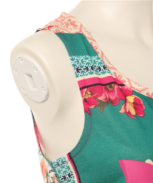 adidas Originals（アディダスオリジナルス）の「アディダス オリジナルス ファーム コラボ FARM BORBOFLOR TANK（タンクトップ・レディース・マルチ・SMALL/MEDIUM）」の7枚目の写真