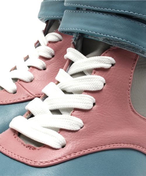 one after another NICE CLAUP（ワンアフターアナザーナイスクラップ）の「【ナイスクラップ】ハイカットスニーカー（スニーカー・レディース・マルチ/オフホワイト/ネイビー・LARGE/MEDIUM/SMALL）」の5枚目の写真