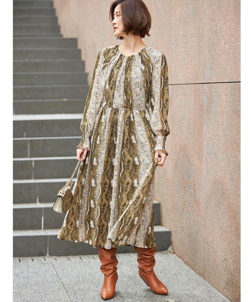 Nostalgia アンドドットノスタルジア のファッション ワンピース パイソンライクシフォンタックワンピース ワンピース