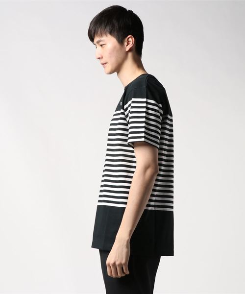 THE NORTH FACE(ザノースフェイス)の「ザ ノース フェイス THE NORTH FACE S/S Panel Border Tee(Tシャツ/カットソー・メンズ・チャコールグレー/ブラック/ホワイト・L/S/M/XL)」の4枚目の写真