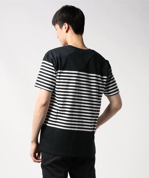 THE NORTH FACE(ザノースフェイス)の「ザ ノース フェイス THE NORTH FACE S/S Panel Border Tee(Tシャツ/カットソー・メンズ・チャコールグレー/ブラック/ホワイト・L/S/M/XL)」の5枚目の写真