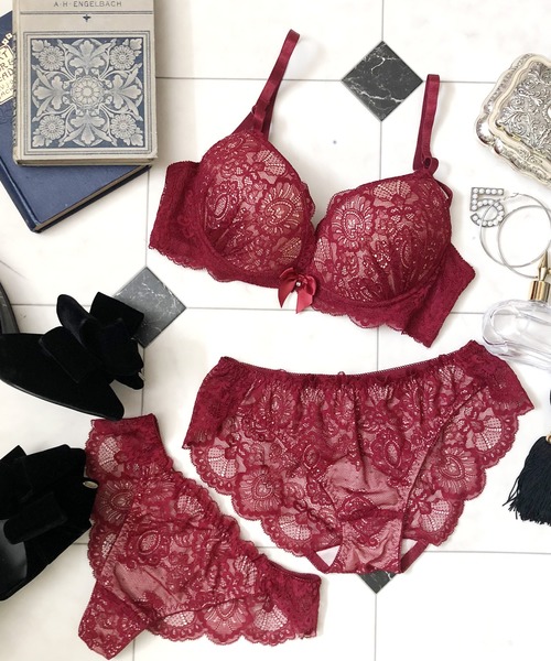 Absorle（アブソール）の「ヌーディーアラベスク　ブラ&ショーツ&Tバック3点セット（ブラ&ショーツ・レディース・ブラック/ホワイト/グリーン/ワイン/ネイビー/パープル・B65/B70/C70/D70/B75/C65/C75/D65/D75/E65/F65/F75/E70/E75/F70/A70/A75）」の6枚目の写真