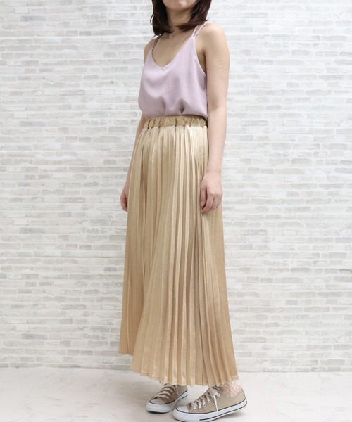 ap retro（アプレトロ）の「サテンアコーディオンプリーツスカート【ZOZO限定アイテム】（スカート・レディース・ブラック/ゴールド/ライトパープル・FREE）」の21枚目の写真