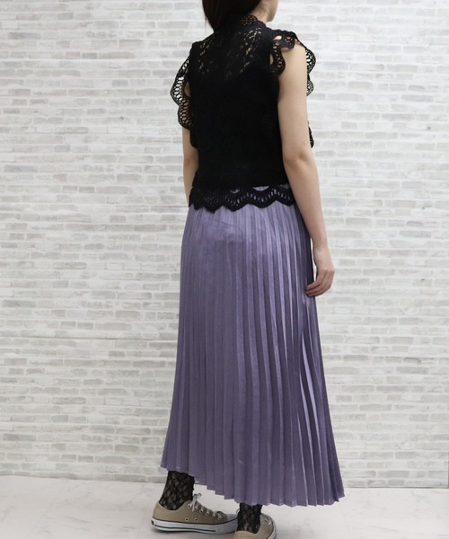 ap retro（アプレトロ）の「サテンアコーディオンプリーツスカート【ZOZO限定アイテム】（スカート・レディース・ブラック/ゴールド/ライトパープル・FREE）」の14枚目の写真