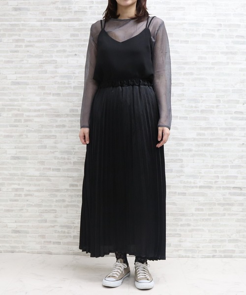 ap retro（アプレトロ）の「サテンアコーディオンプリーツスカート【ZOZO限定アイテム】（スカート・レディース・ブラック/ゴールド/ライトパープル・FREE）」の9枚目の写真