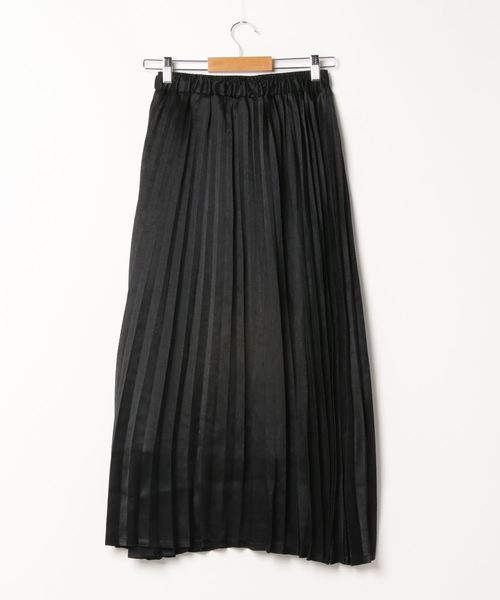 ap retro（アプレトロ）の「サテンアコーディオンプリーツスカート【ZOZO限定アイテム】（スカート・レディース・ブラック/ゴールド/ライトパープル・FREE）」の22枚目の写真