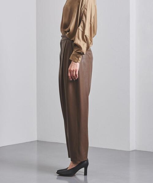 UNITED ARROWS（ユナイテッドアローズ）の「UGMSC フェイクレザー テーパードパンツ（その他パンツ・レディース・ブラック/モカ・38/40/36）」の11枚目の写真